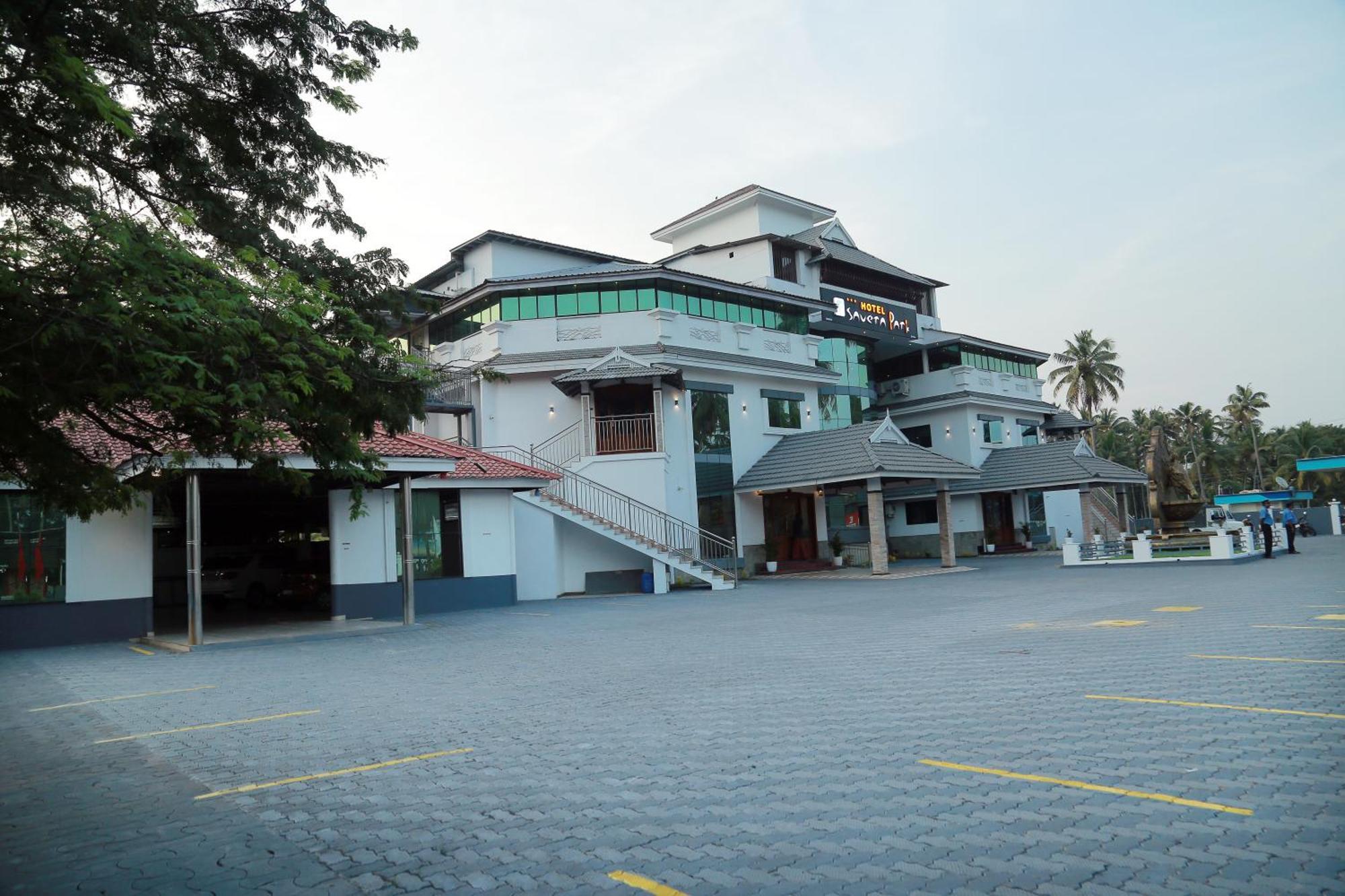 Hotel Savera Park Thrissur Exterior foto